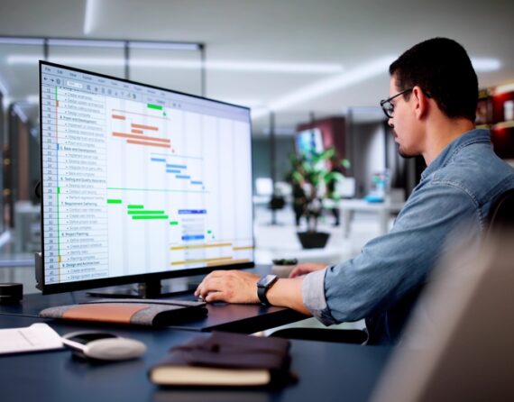 Kanban,Project,Management,Software,On,Laptop.,Digital,Calendar,Schedule