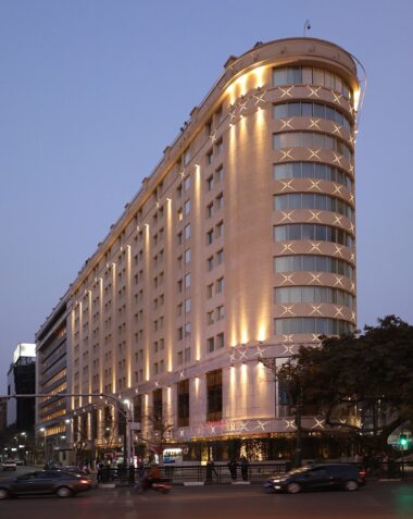 HOTELS-f-image